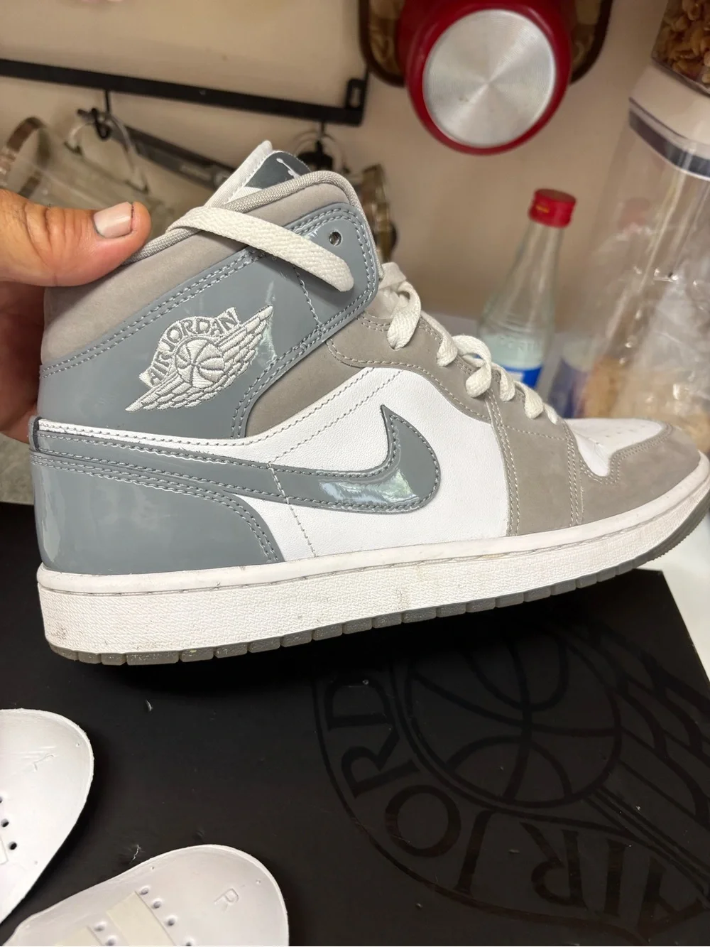 Nike Jordan men’s ' High-Top Sneakers in Grey and White sz 9.5 excellent